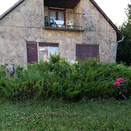Apartment Hortenzia Apartman *