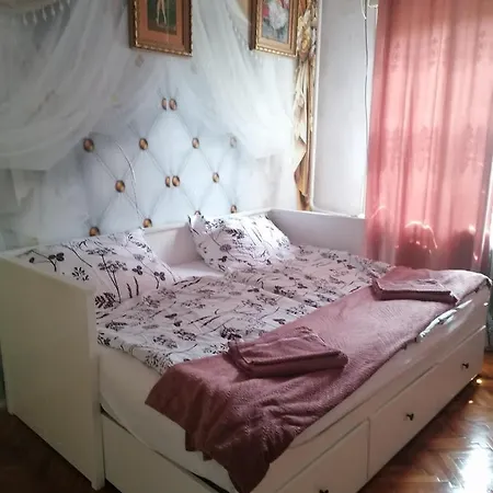Hortenzia Apartman Apartment